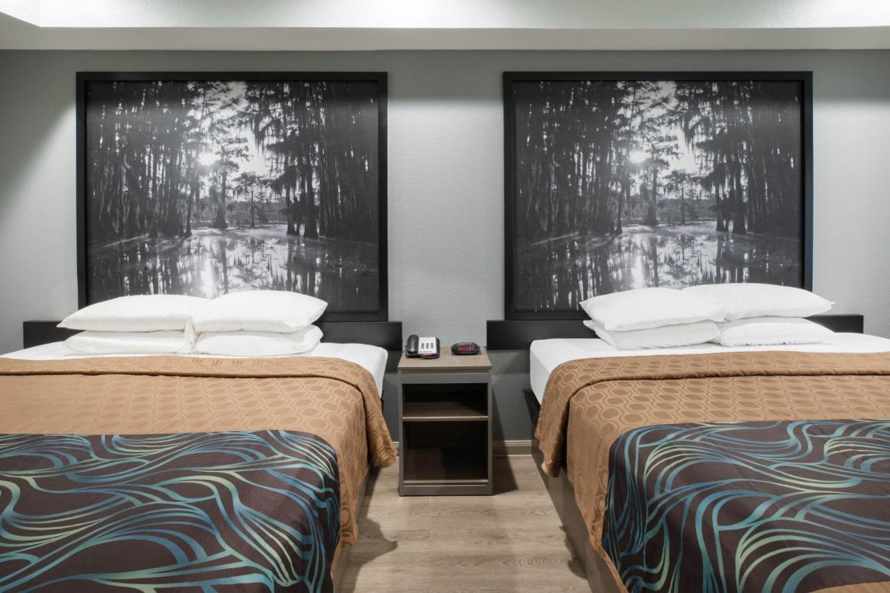 Super 8 By Wyndham Humble Houston Fallcreek Eksteriør billede