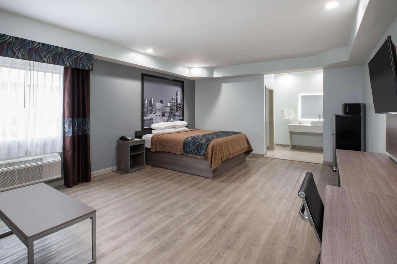Super 8 By Wyndham Humble Houston Fallcreek Eksteriør billede
